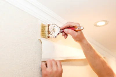 Pose de papier peint à Champlive — revêtements muraux et toiles de verre